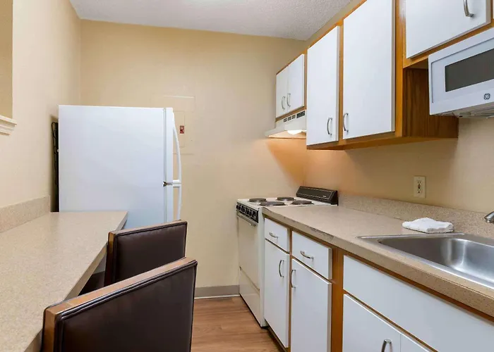Hotel Extended America - Charleston - Northwoods Blvd 2*